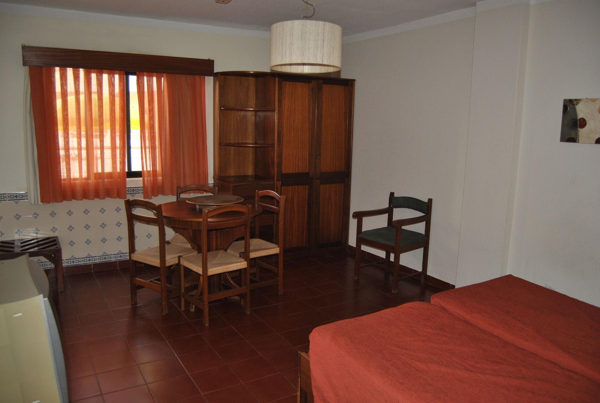 Apartamentos Olhos Do Mar Albufeira Extérieur photo