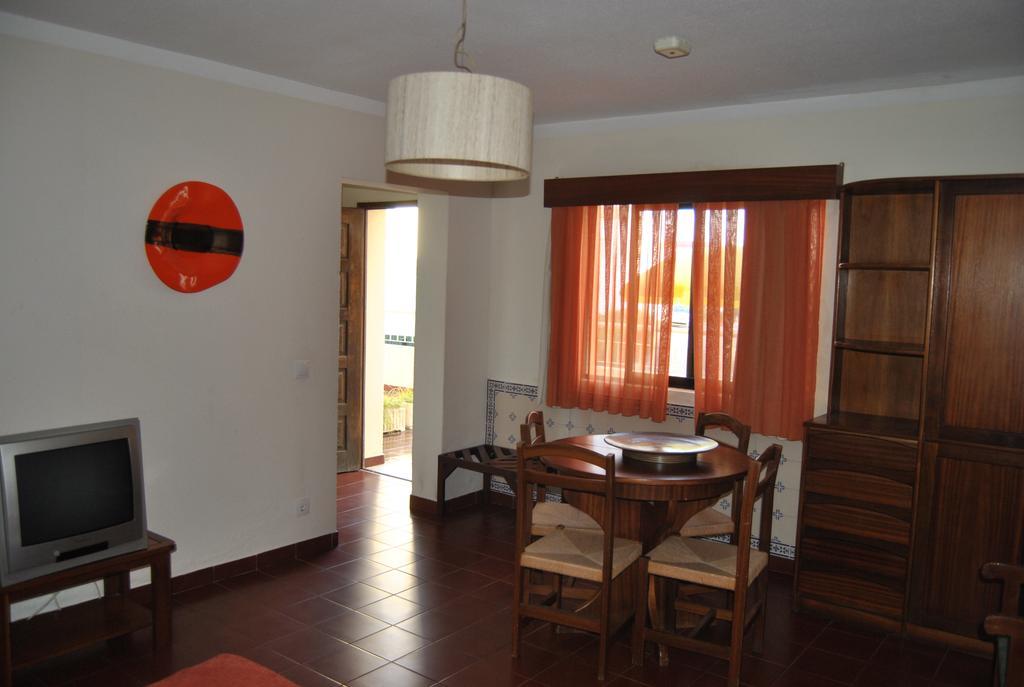 Apartamentos Olhos Do Mar Albufeira Extérieur photo